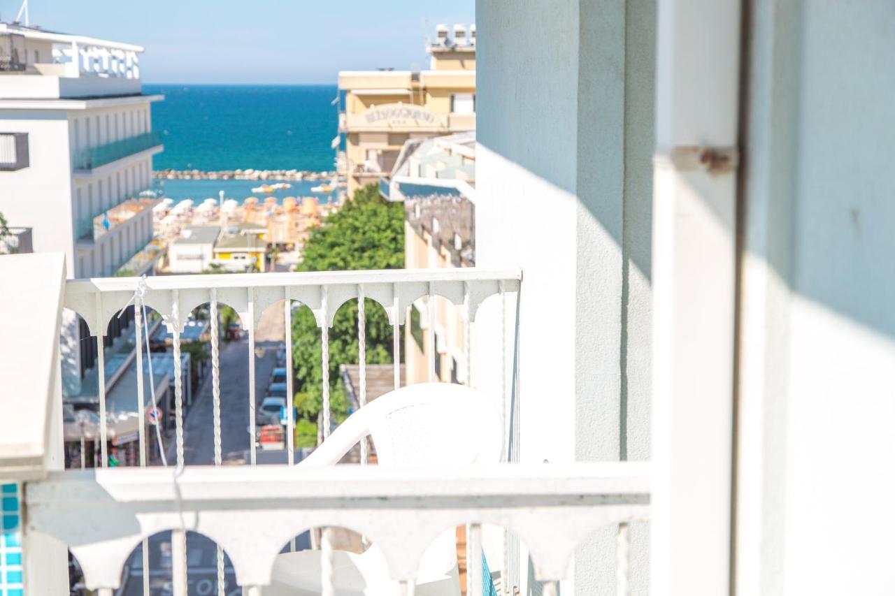 Hotel Elite Cattolica Exterior photo
