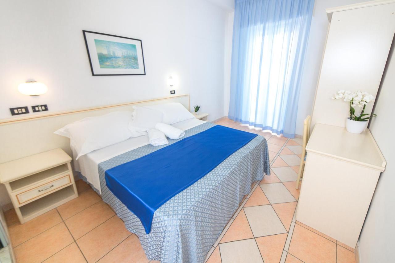 Hotel Elite Cattolica Exterior photo