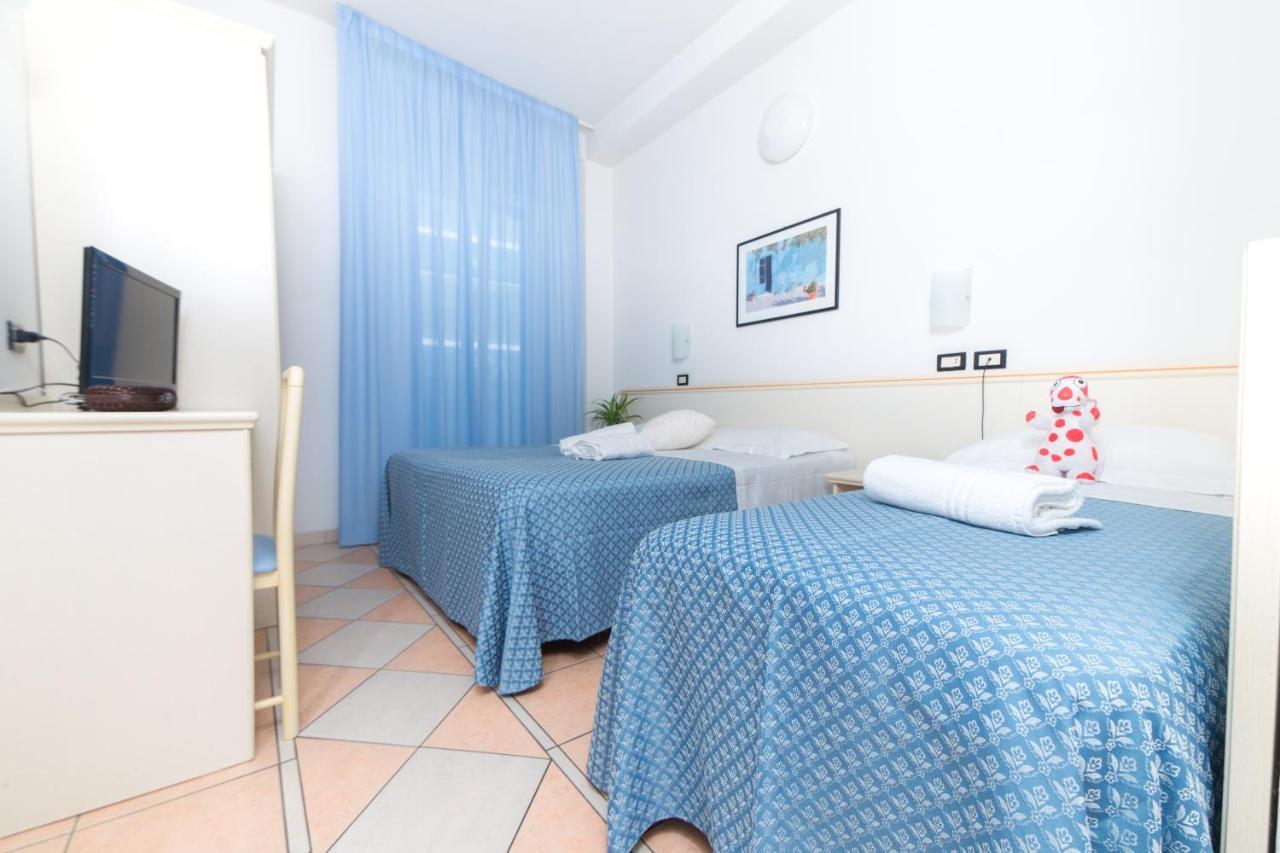 Hotel Elite Cattolica Exterior photo