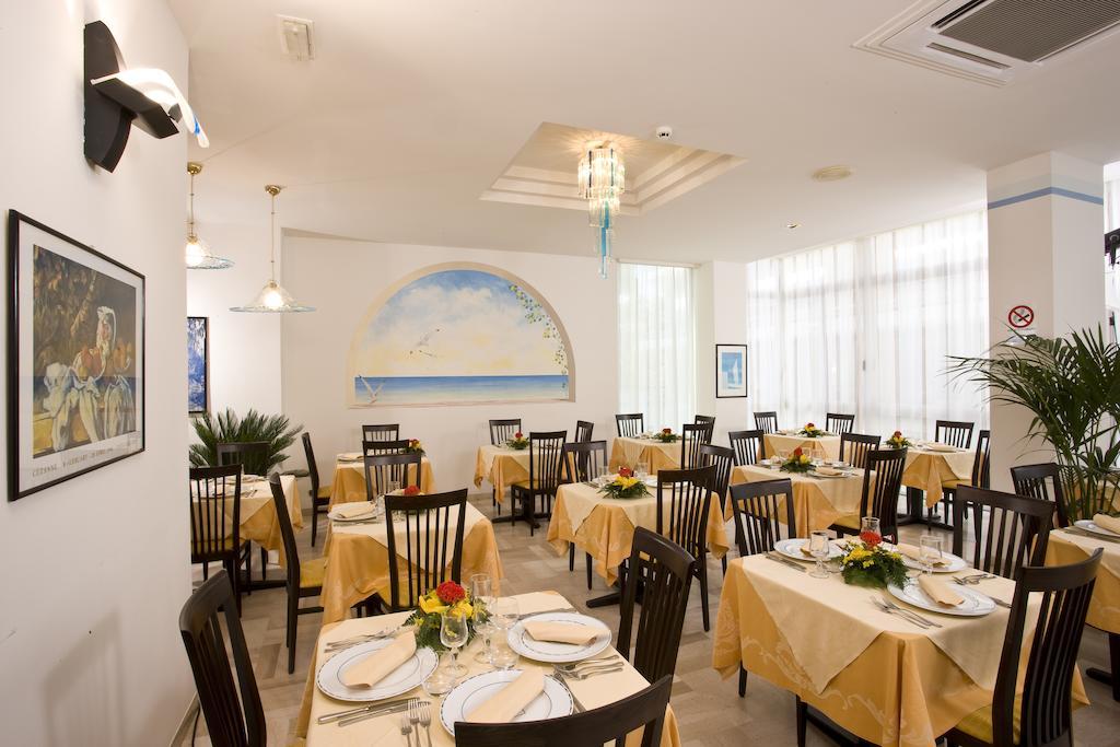Hotel Elite Cattolica Exterior photo